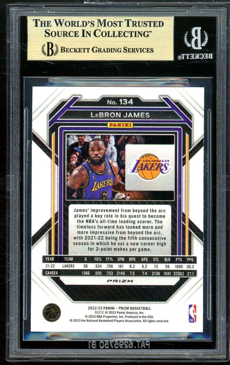 LeBron James Card 2022-23 Panini Prizm Prizms Green (pop 1) #134 BGS 9.5 Image 2