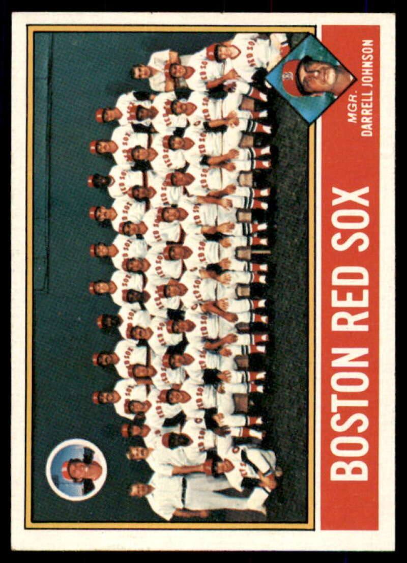 Boston Red Sox CL/Darrell Johnson MG Card 1976 Topps #118  Image 1