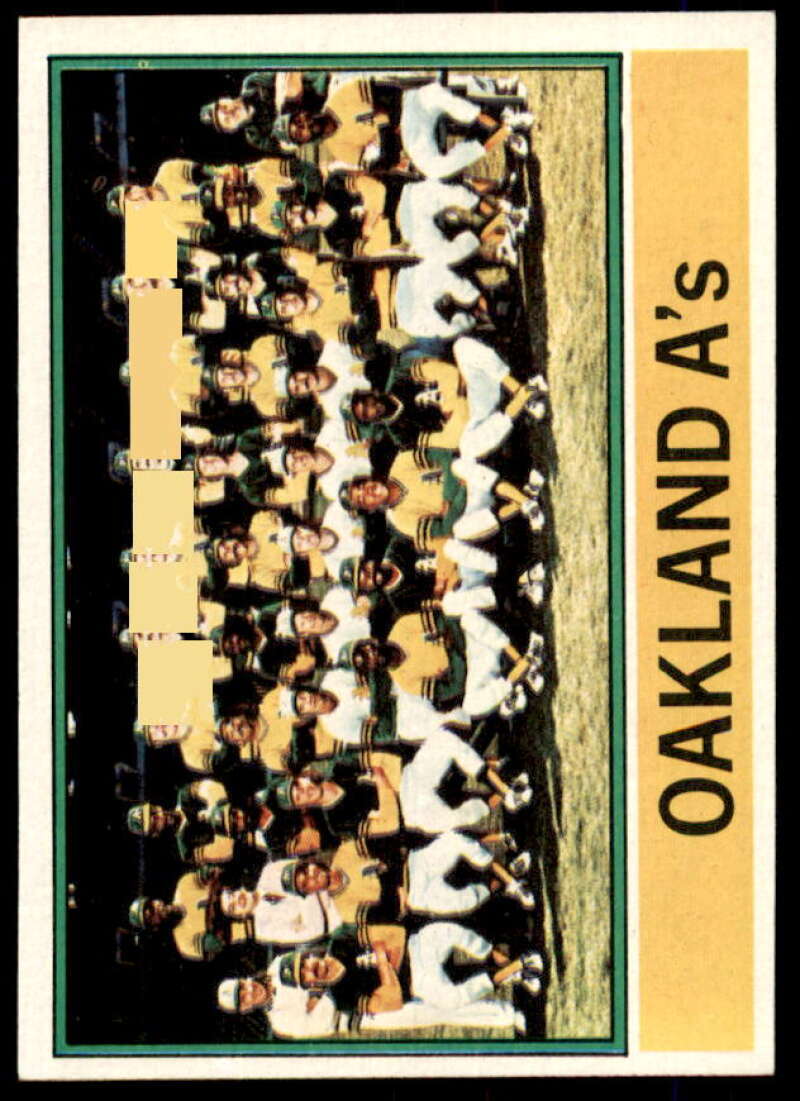 Oakland Athletics CL Card 1976 Topps #421  Image 1