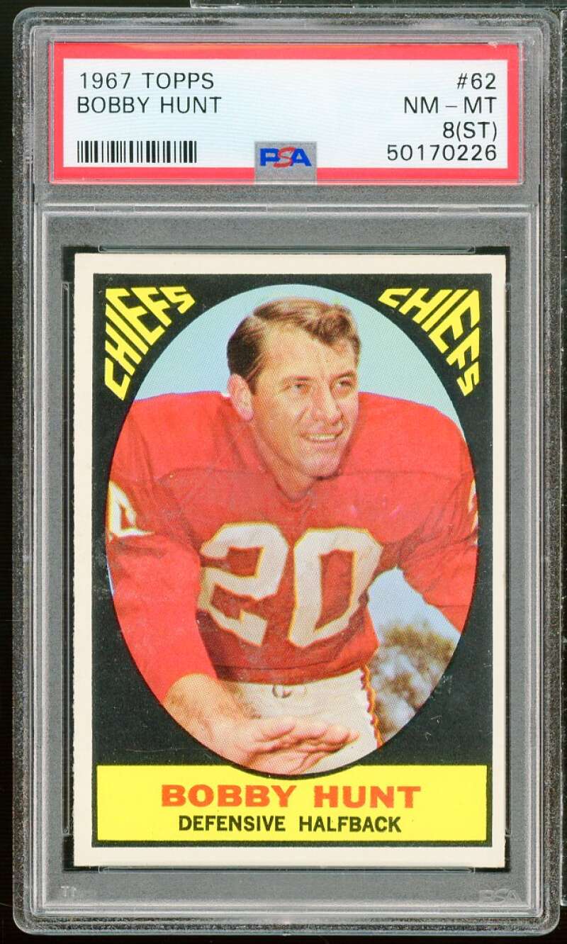 Bobby Hunt Card 1967 Topps #62 PSA 8 ST Image 1