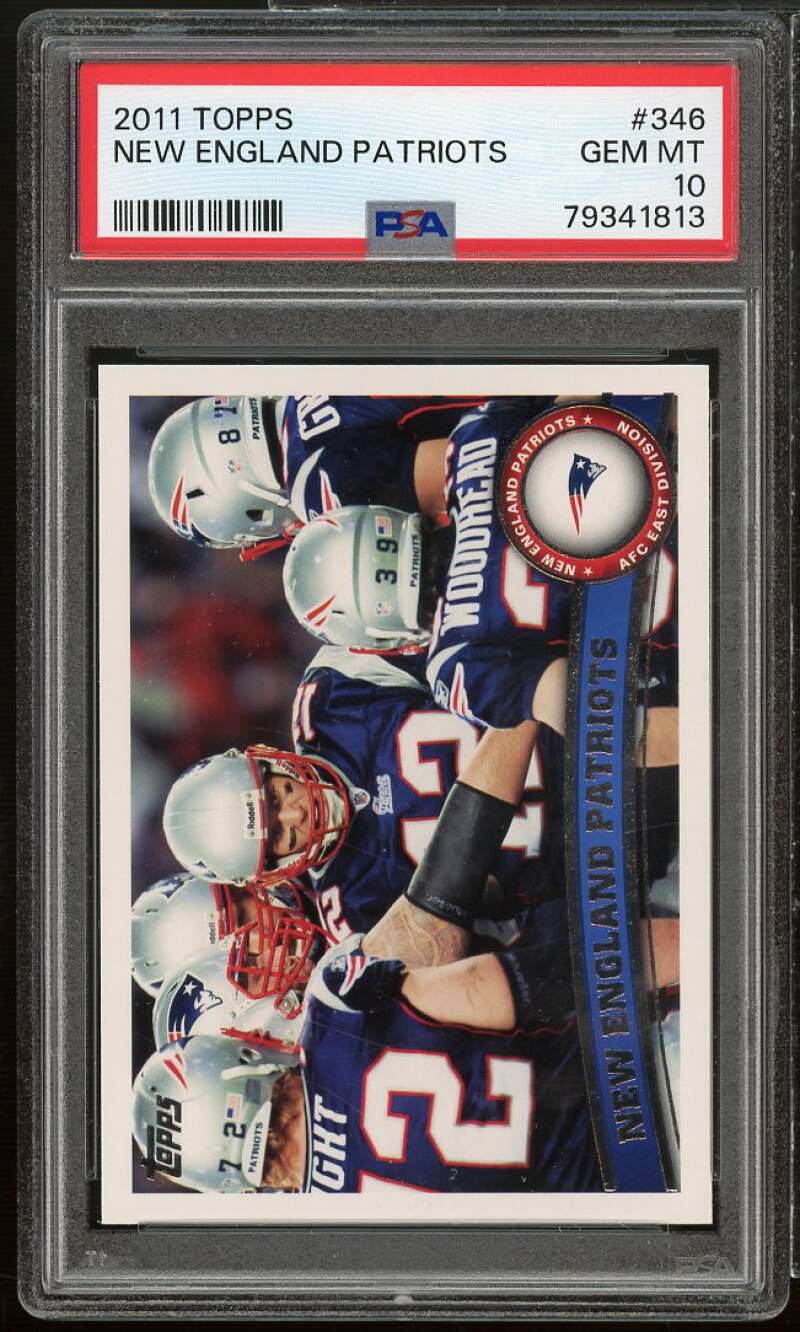 New England Patriots (Tom Brady/Danny Woodhead) Card 2011 Topps #346 PSA 10 Image 1