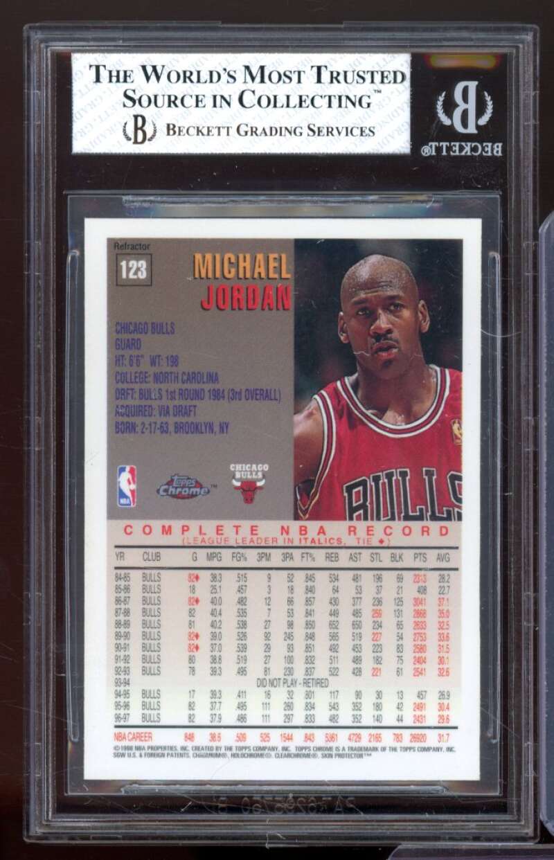 Michael Jordan Card 1997-98 Topps Chrome Refractors #123 BGS 7 (9.5 9 7.5 6) Image 2