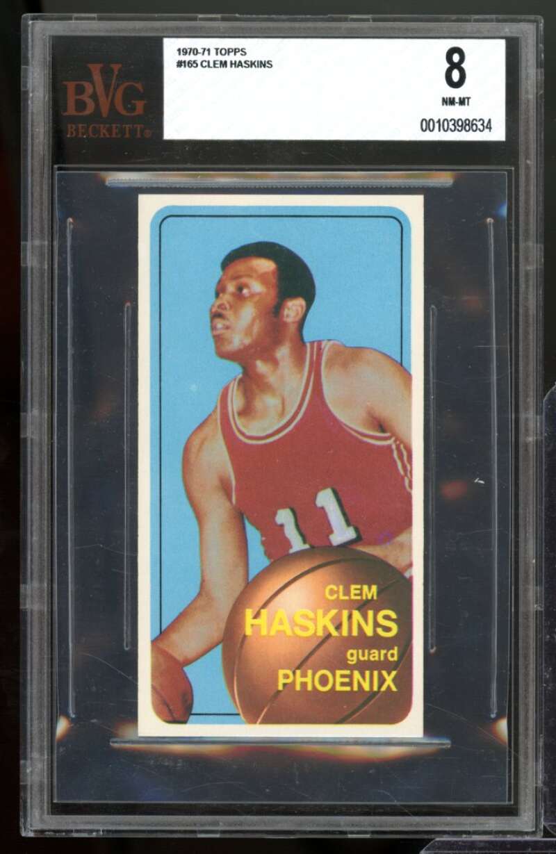 Clem Haskins Rookie Card 1970-71 Topps #165 BVG 8 Image 1