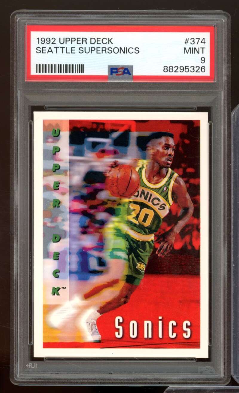 Gary Payton Card 1992-93 Upper Deck #374 PSA 9 Image 1