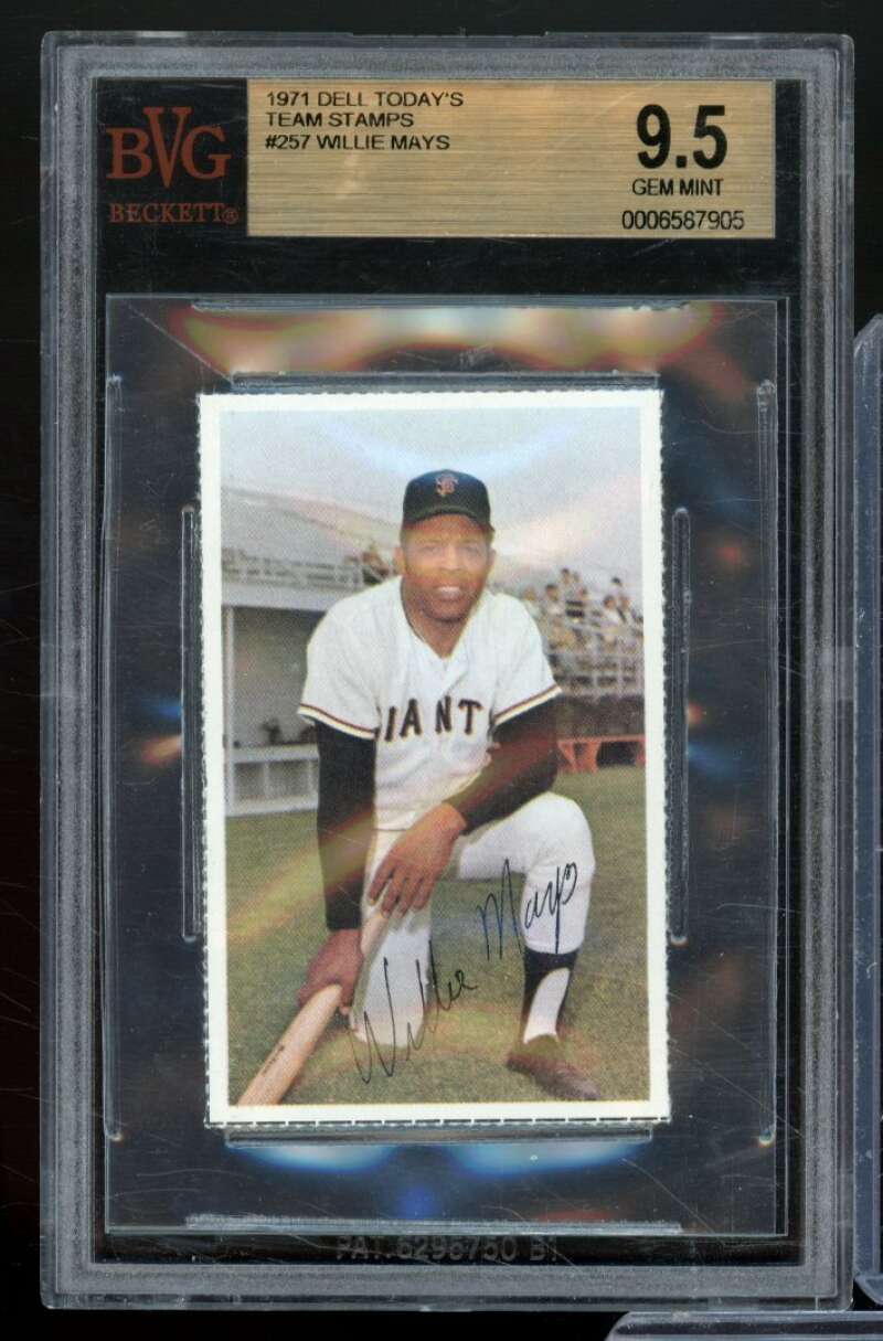 Willie Mays Card 1971 Dell Today's Team Stamps #257 BVG BGS 9.5 Image 1