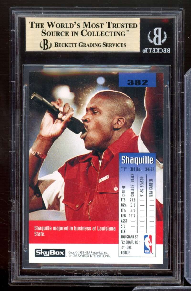 Shaquille O'Neal Rookie Card 1992-93 Skybox #382 BGS 9.5 Image 2