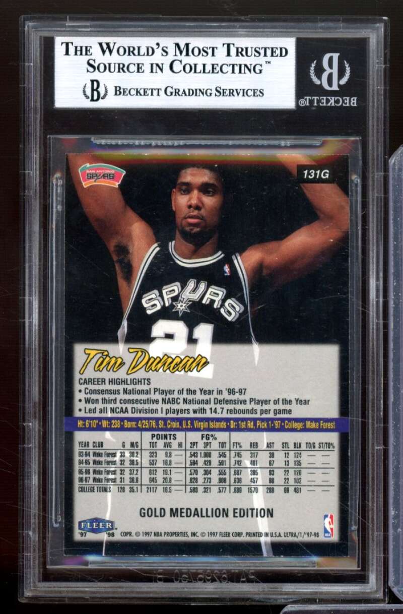 Tim Duncan Rookie Card 1997-98 Ultra Gold Medallion #131 BGS 9 Image 2