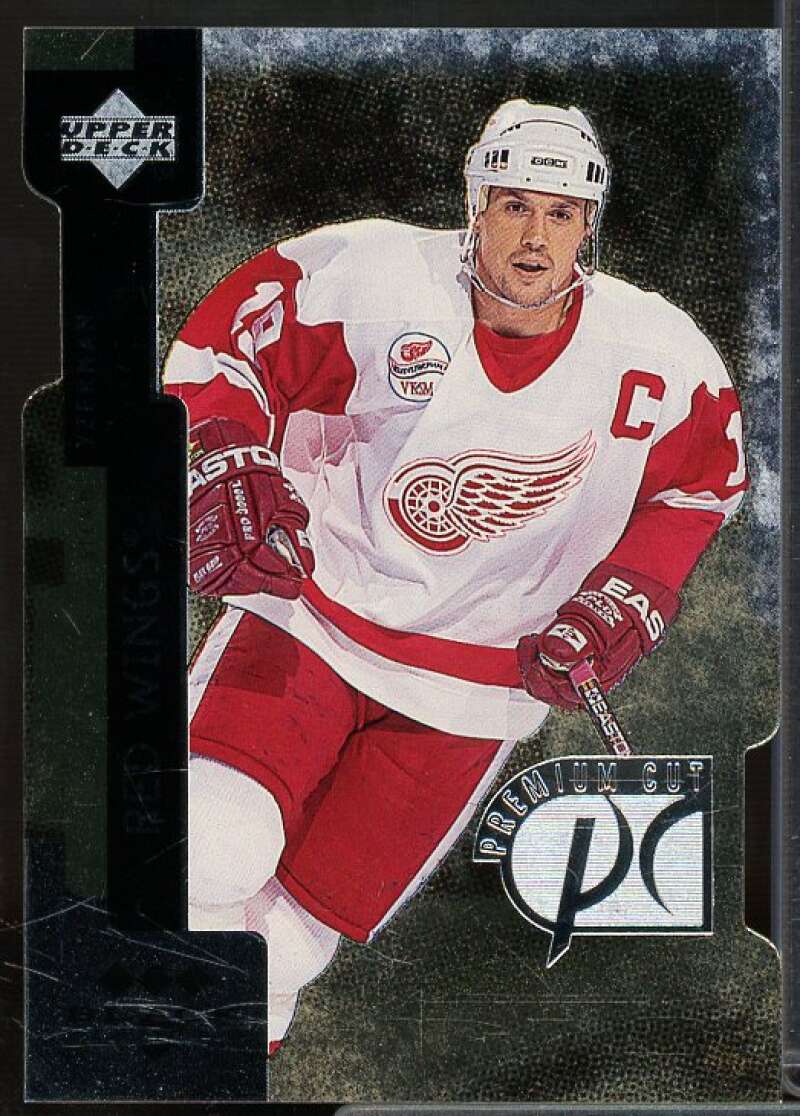 Steve Yzerman Card 1997-98 Black Diamond Premium Cut Triple Diamond #PC7  Image 1