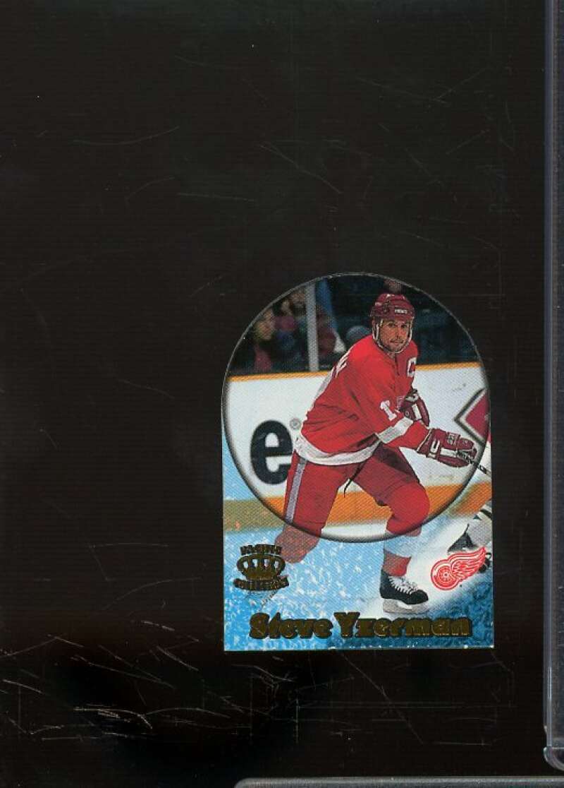 Steve Yzerman Card 1997-98 Pacific Card-Supials Minis #8  Image 1