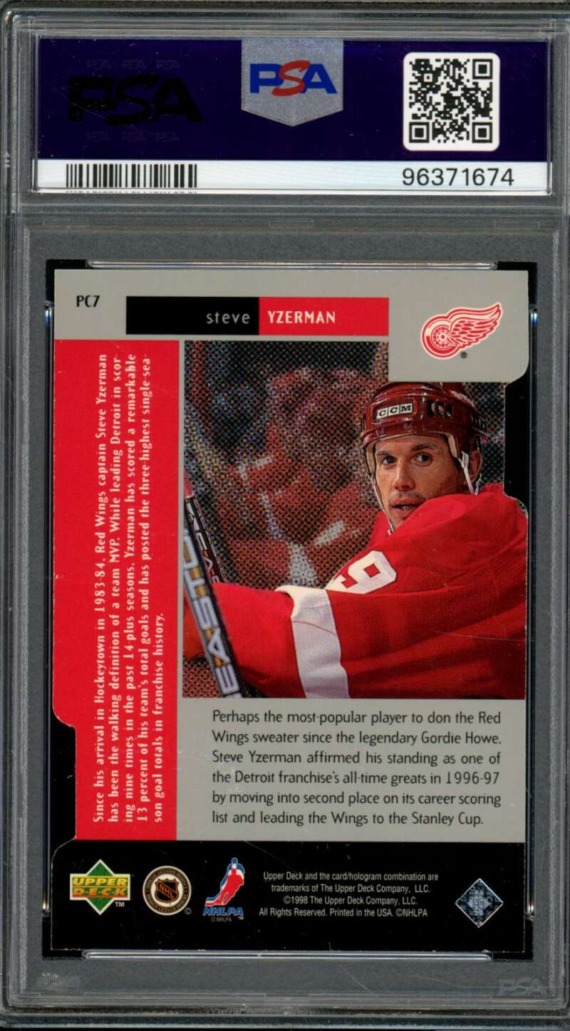 Steve Yzerman Card 1997-98 U.D. Black Diamond Quad Vertical (pop 2) #PC7 PSA 9 Image 2