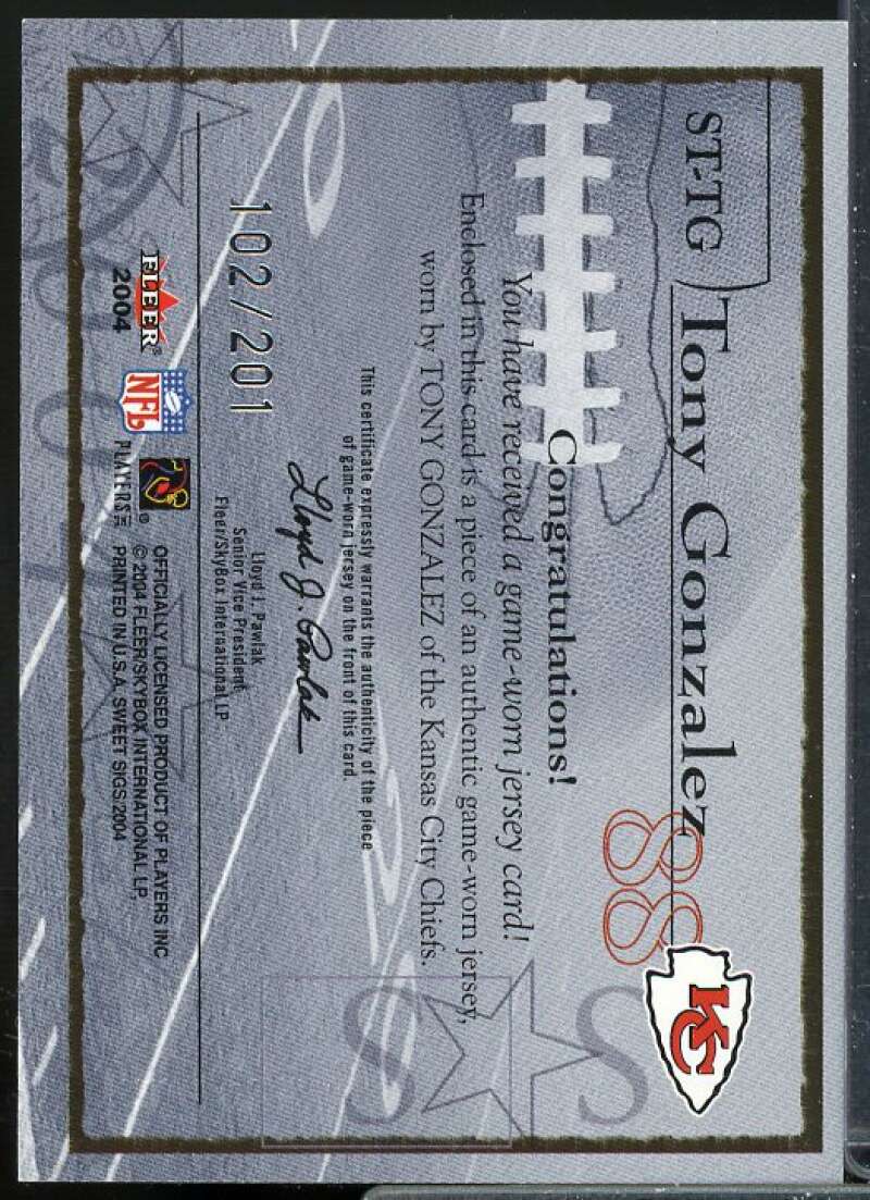 Tony Gonzalez Card 2004 Fleer Sweet Sigs Sweet Stitches Jersey Silver #TG  Image 2