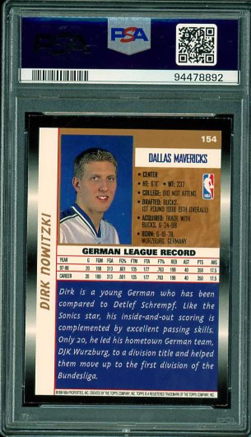 Dirk Nowitzki Rookie Card 1998-99 Topps #154 PSA 7 Image 2