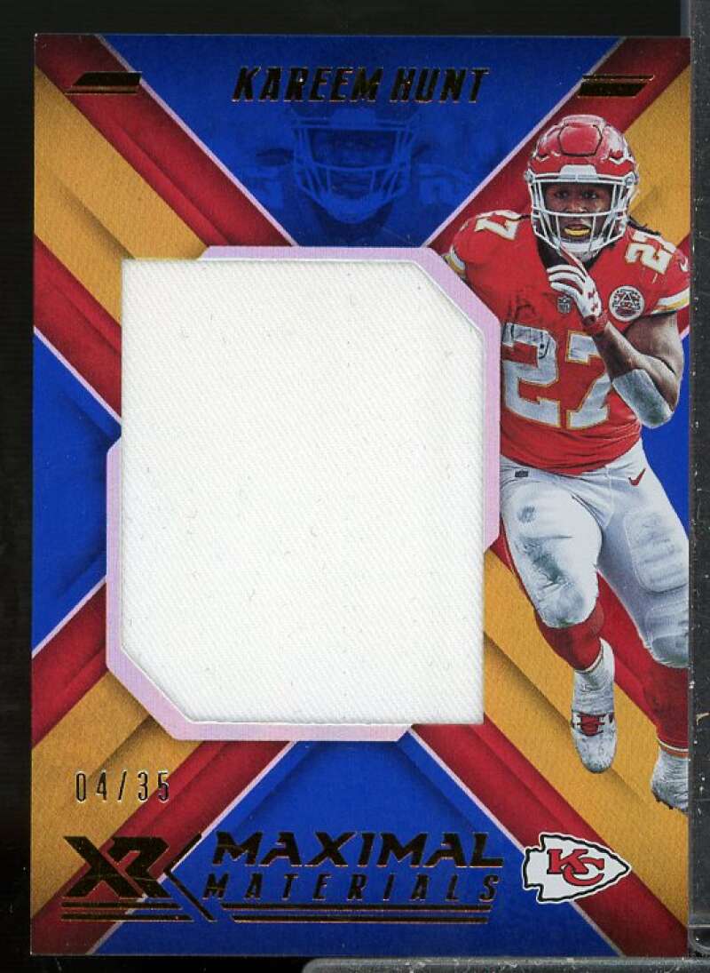 Kareem Hunt/35 Card 2018 Panini XR Maximal Materials Jersey Blue #8  Image 1