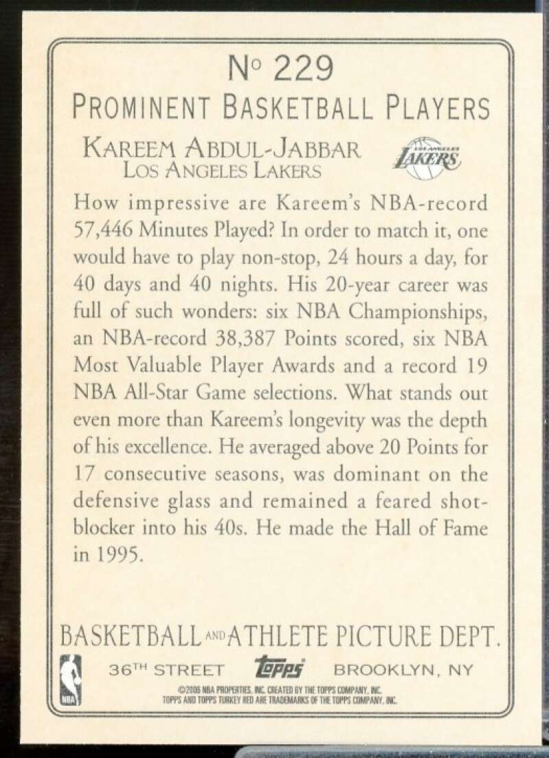 Kareem Abdul-Jabbar Card 2006-07 Topps Turkey Red #229  Image 2