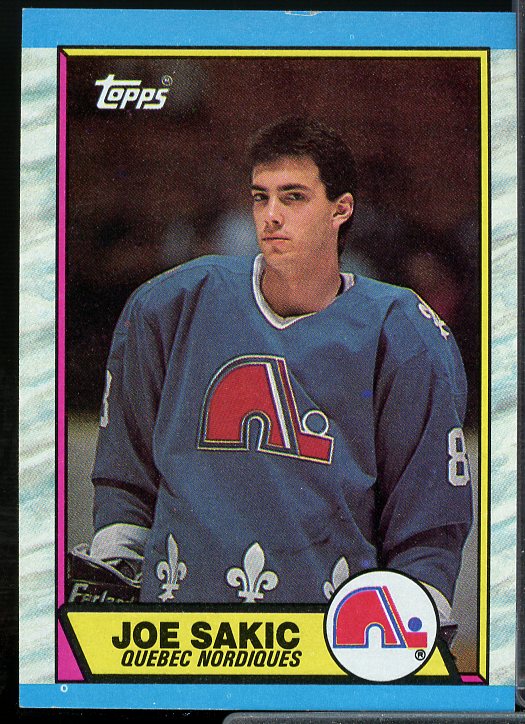 Joe Sakic Rookie Card 1989-90 Topps #113  Image 1