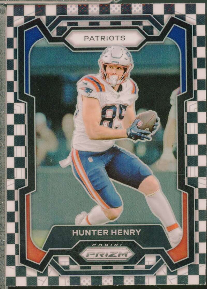 Hunter Henry Card 2023 Panini Prizm Prizms Black and White Checker #201  Image 1