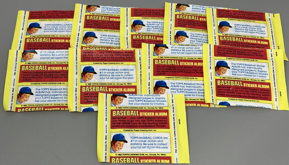 (10) 1982 Topps Album Stickers Baseball Pack Lot Image 2