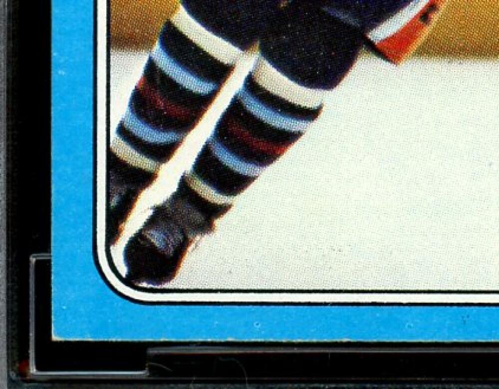 1979-80 Topps #18 Wayne Gretzky Rookie Card BGS BCCG 9 Near Mint+ Image 5