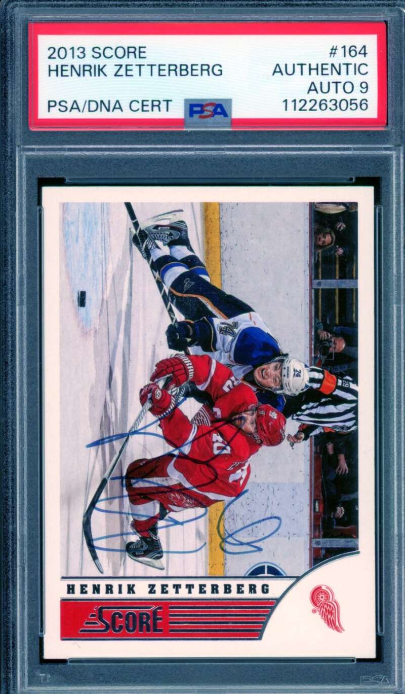 Henrik Zetterberg Card 2013-14 Score Autograph #164 PSA/DNA Auto 9 Image 1