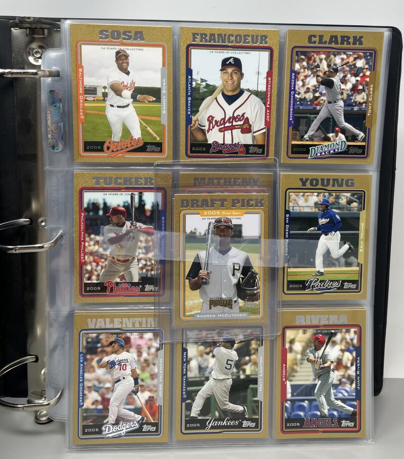 2005 Topps Update Traded Gols Baseball Binder Set  UH1-330 Image 1