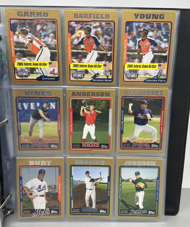 2005 Topps Update Traded Gols Baseball Binder Set  UH1-330 Image 3