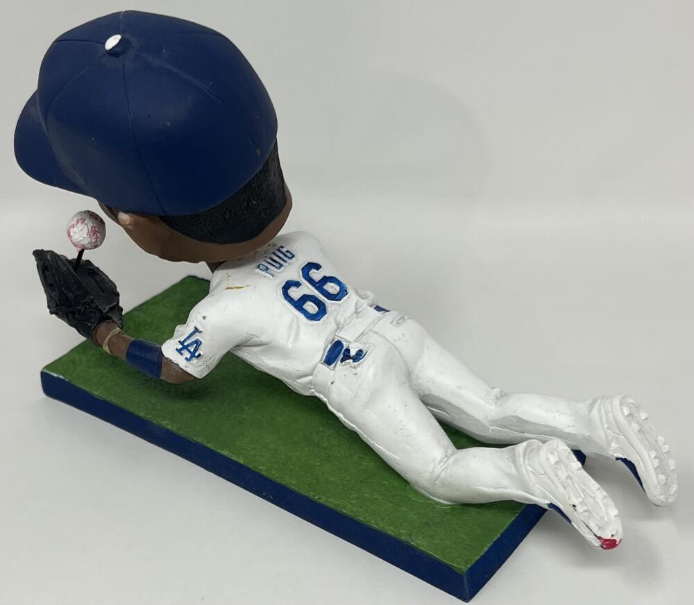 2020 Dodgers World Series Champs Yasiel Puig SGA Bobblehead  FOCO Image 2