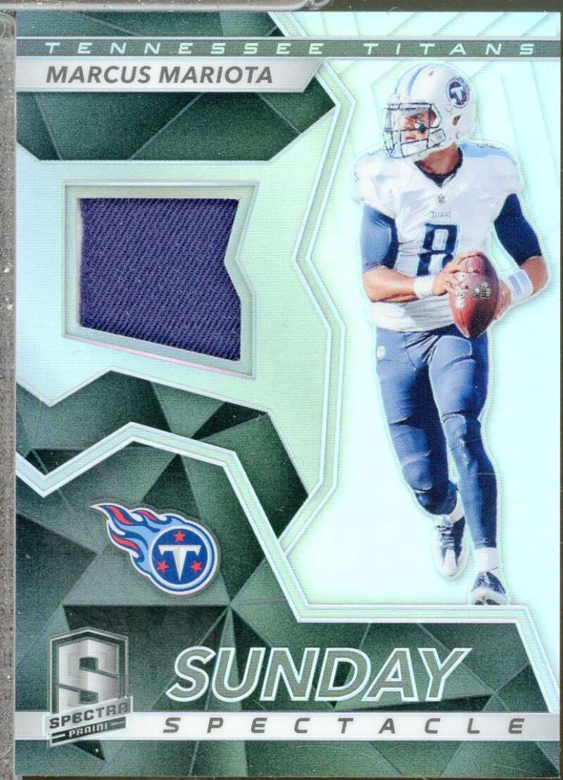 Marcus Mariota Card 2017 Panini Spectra Sunday Spectacle Jerseys #19  Image 1
