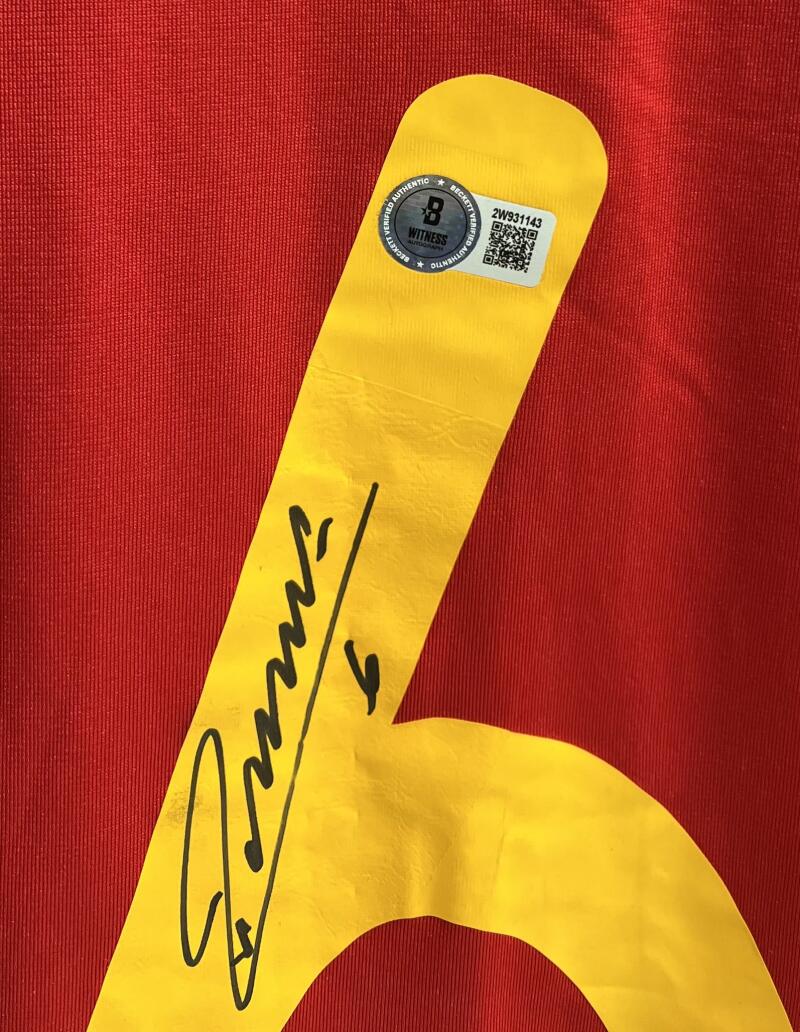 AndrÃ©s Iniesta National Team Autograph Signed XL Jersey Beckett Authentic Image 3
