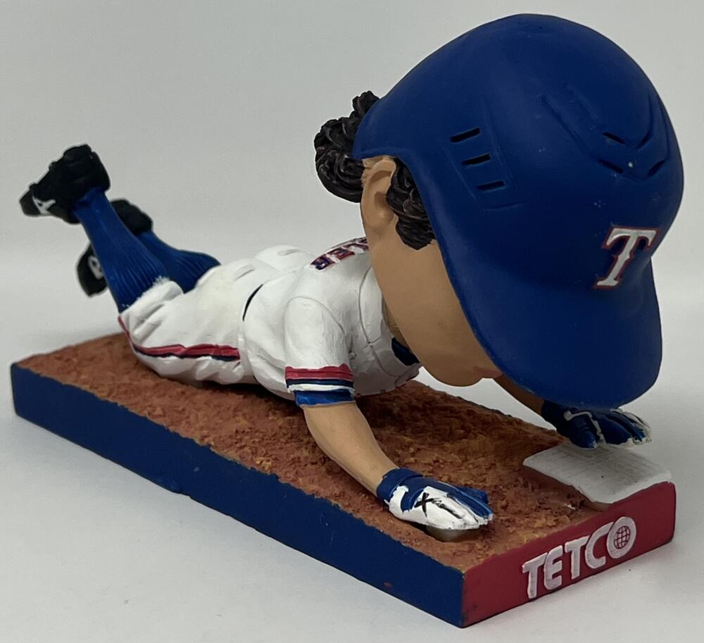 2012 Texas Rangers Ian Kinsler SGA Collectors Edition Bobble Head  Image 2