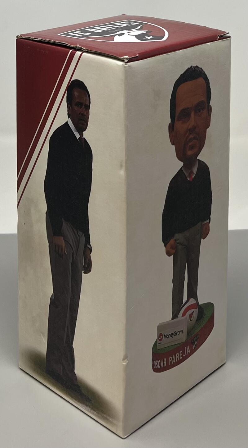 FC Dallas MLS Soccer Oscar Pareja  SGA Bobble Head  Image 2