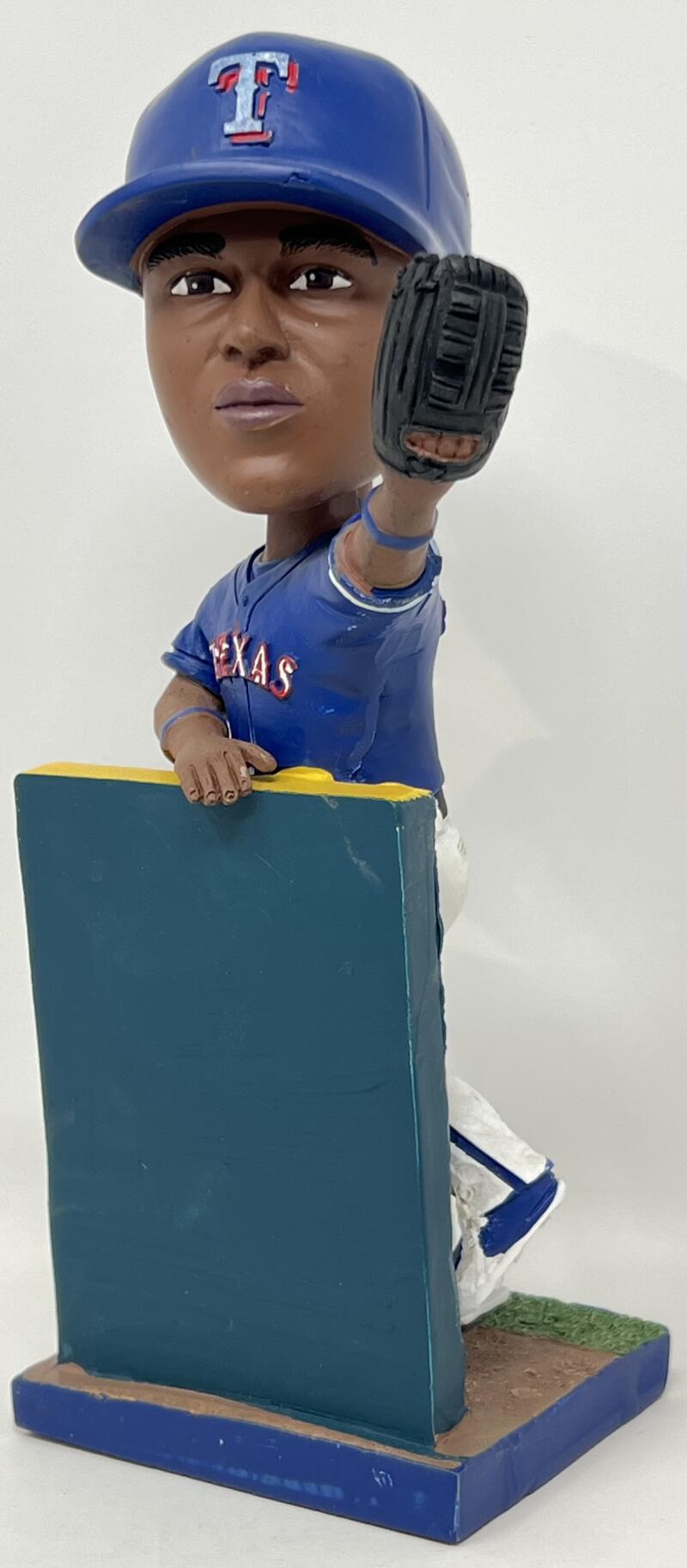 2019 Texas Rangers "The Catch"  Gary Matthews Jr. SGA Collectors Edition Bobble Head  Image 1