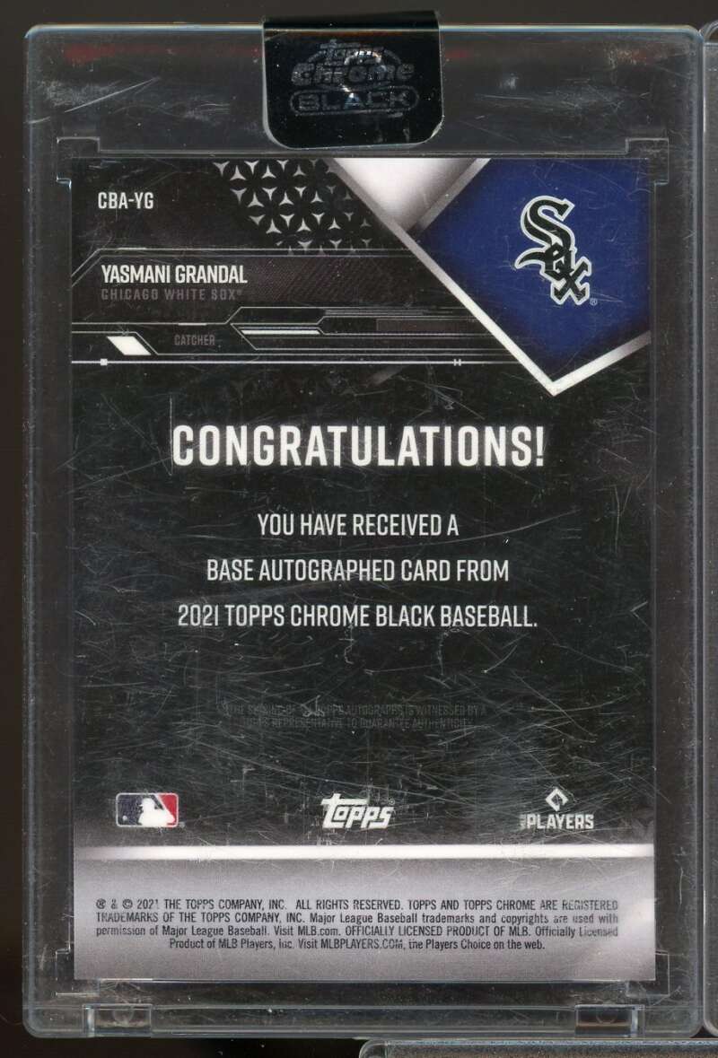 Yasmani Grandal Card 2021 Topps Chrome Black Autographs #CBAYG  Image 2
