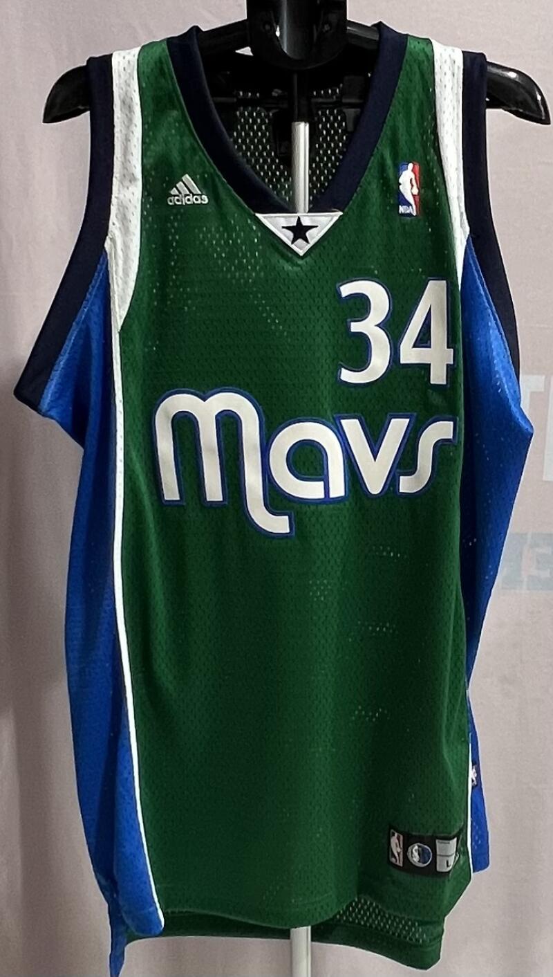 Devin Harris Dallas Mavericks Signed Adidas L Basketball Jersey  JSA Authentic Image 2