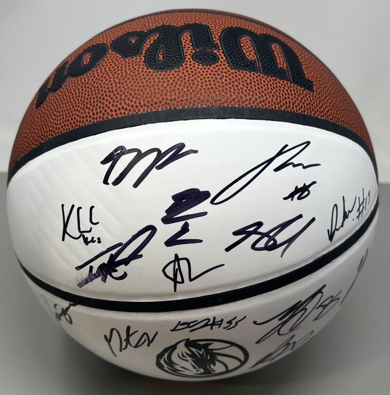 2023-24 Dallas Mavericks Team Autographed Signed Basketball JSA Authentic KID,LUKA,IRVING Image 6