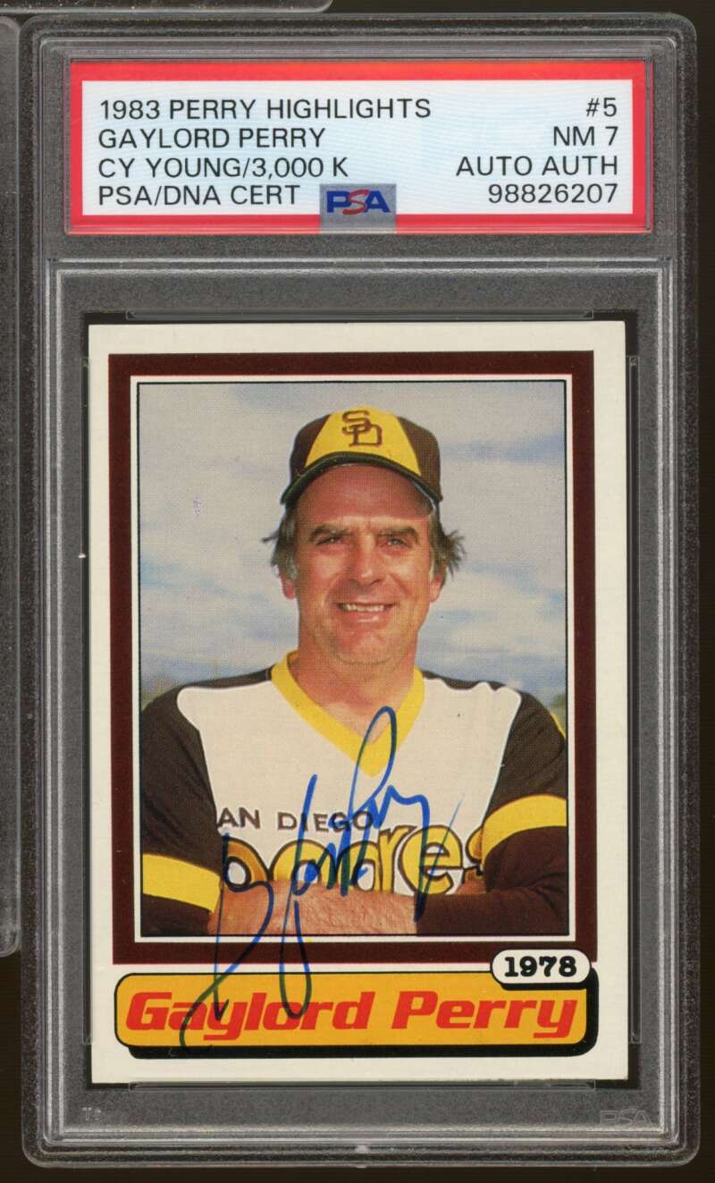 Gaylord Perry Card 1983 Perry Highlights Cy Young/3,000 K #5 PSA/DNA Cert 7 Auto Image 1