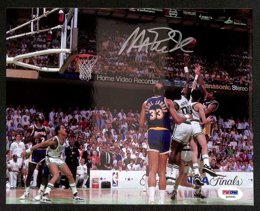 Magic Johnson Autograph Signed 8X10 Photo PSA/DNA  Authentic  Image 1