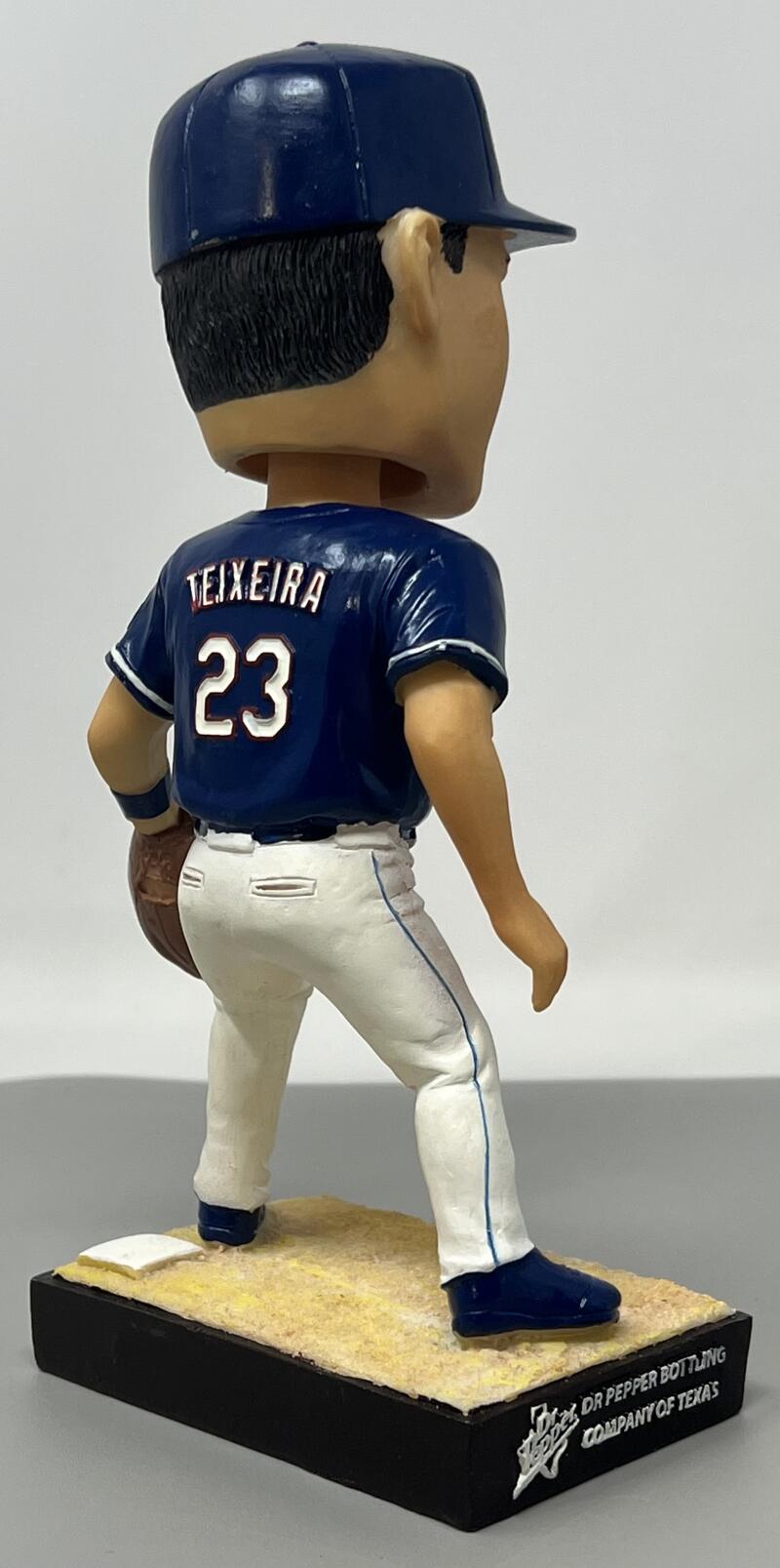 2006 Texas Rangers Mark Teixeira  SGA Collectors Edition Bobblehead  Image 2