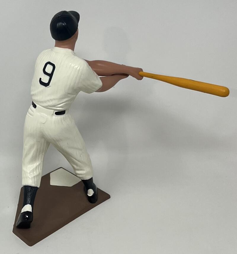 1988 New York Yankees Roger Maris Hartland Statue  Image 2