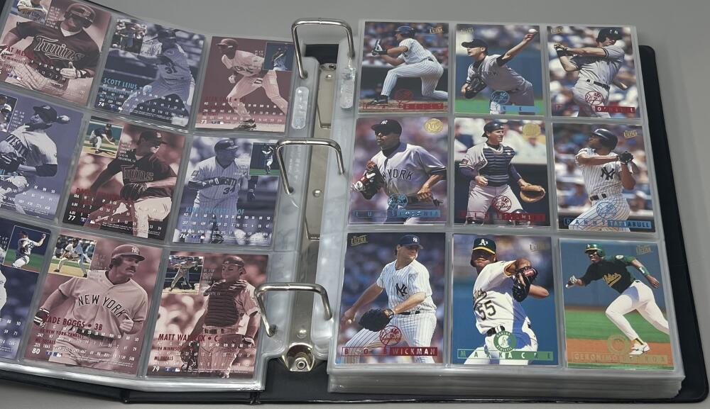 1995 Ultra Baseball Complete Binder Set 1-150  Image 4