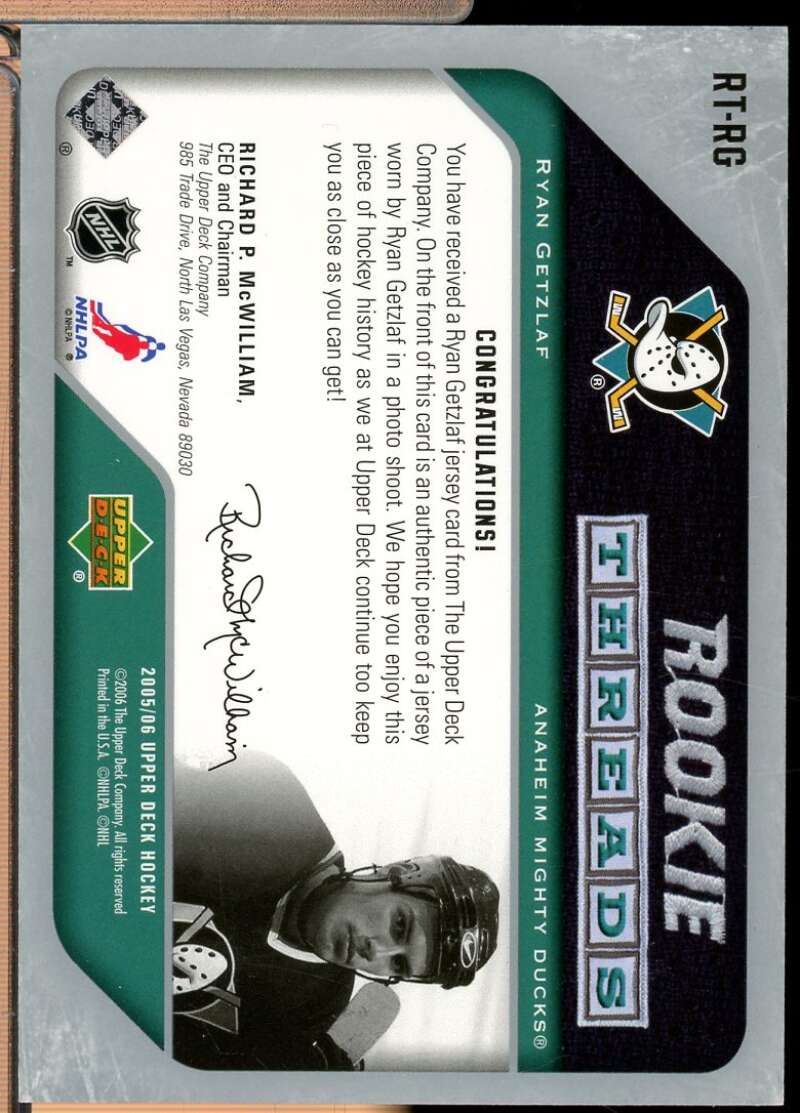 Ryan Getzlaf Rookie Card 2005-06 Upper Deck Threads Jersey #RTRG  Image 2