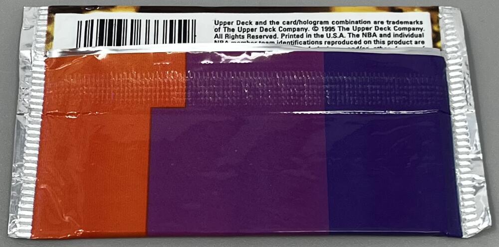 1995-96 UD Collectors Choice Series 1 International Basketball Pack Image 2