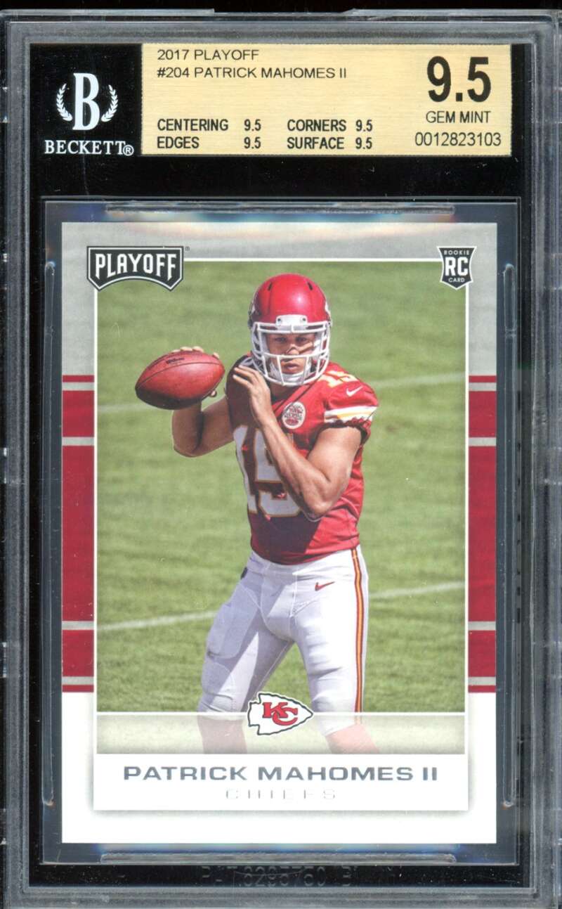 Patrick Mahomes Rookie Card 2017 Playoff #204 BGS 9.5 Image 1