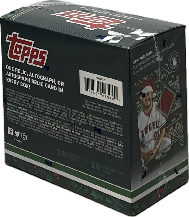2019 Topps Holiday Baseball Mega Box Image 2