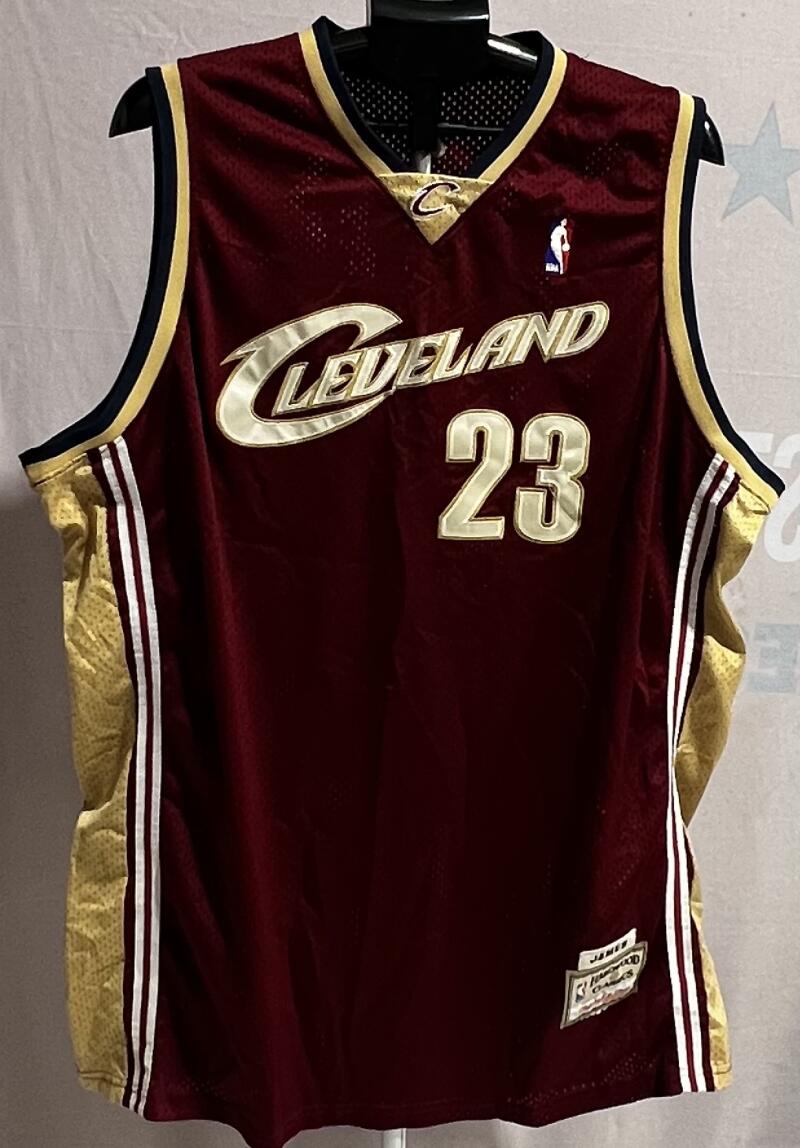 LeBron James Cleveland Cavaliers  Basketball Mitchell And Ness Jersey  Image 1