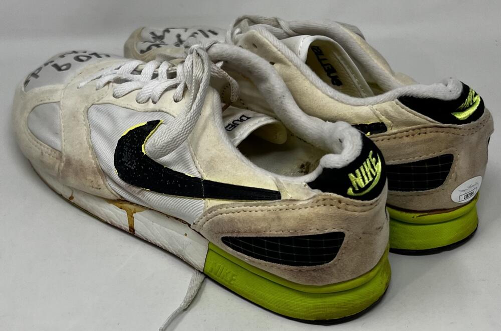 Alexander Wright Autograped Signed Nike Sneakers JSA Authentic Image 2