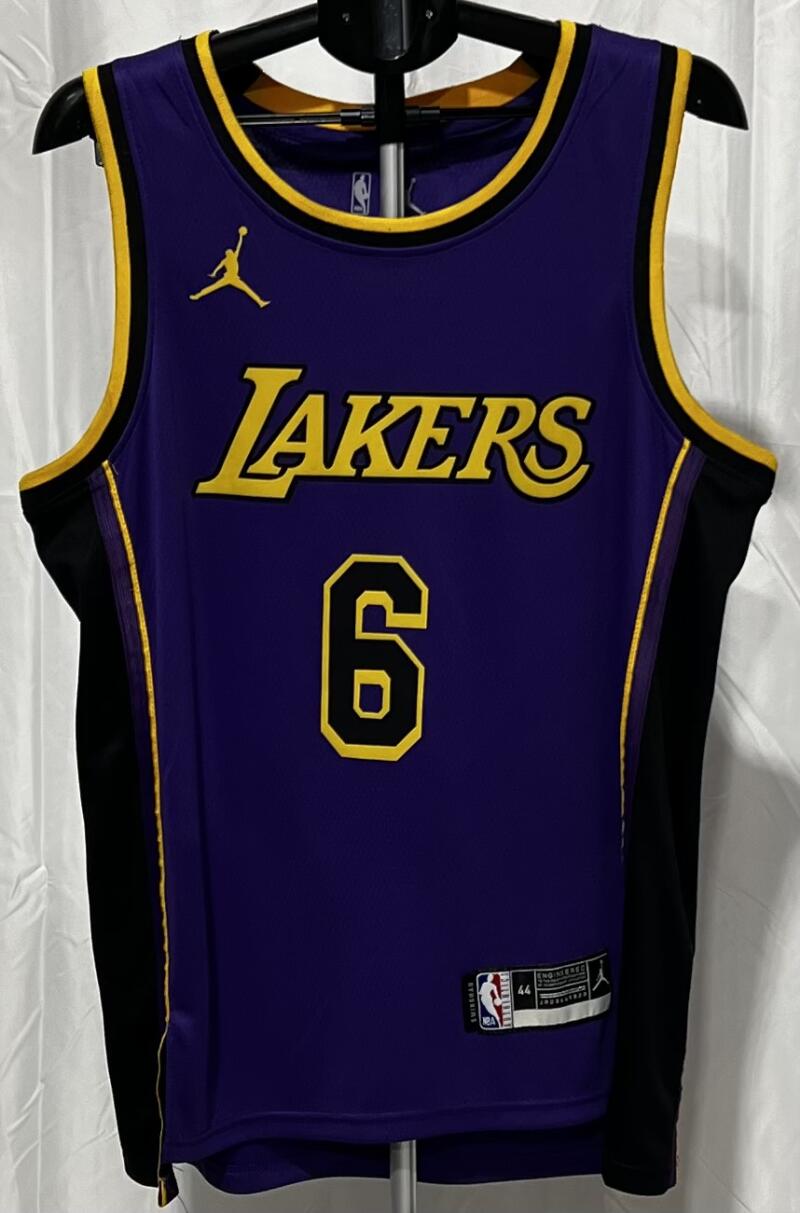 Los Angeles Lakers LeBron James #6 Swingman Medium Jersey