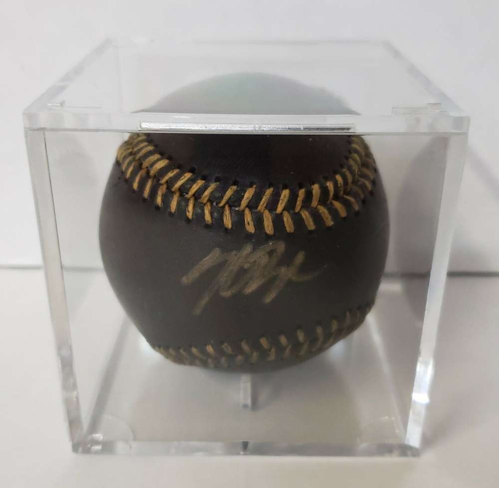 Kris Bryant Cubs JSA Certified Black OML Autograph Baseball Image 1