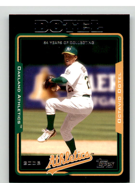 Octavio Dotel Card 2005 Topps Black #560 Image 1