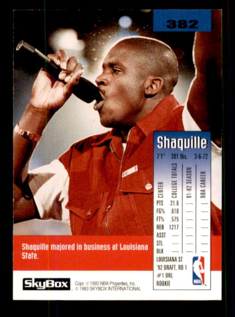 Shaquille O'Neal SP Rookie Card 1992-93 SkyBox #382 Image 2