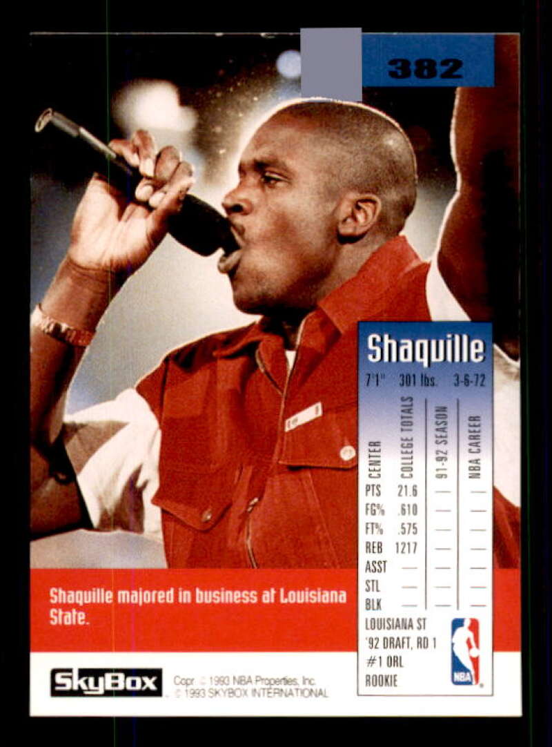 Shaquille O'Neal SP Rookie Card 1992-93 SkyBox #382 Image 2